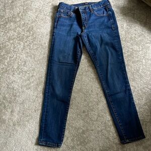 Gap jeans medium wash true skinny size 4/27 petite